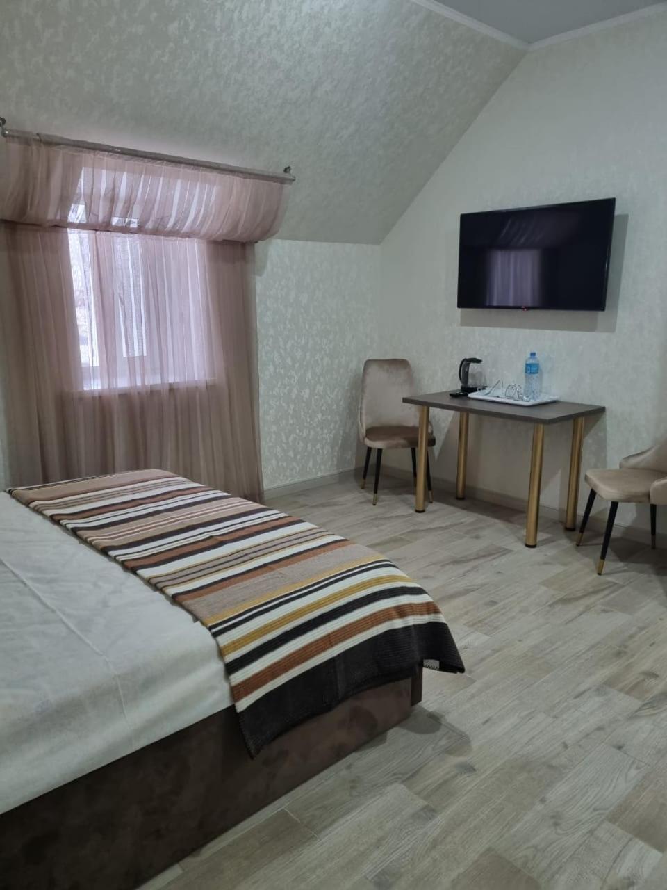 Гостинично-Банный Комплекс Майами Люкс Hotel Kostanay Exterior foto