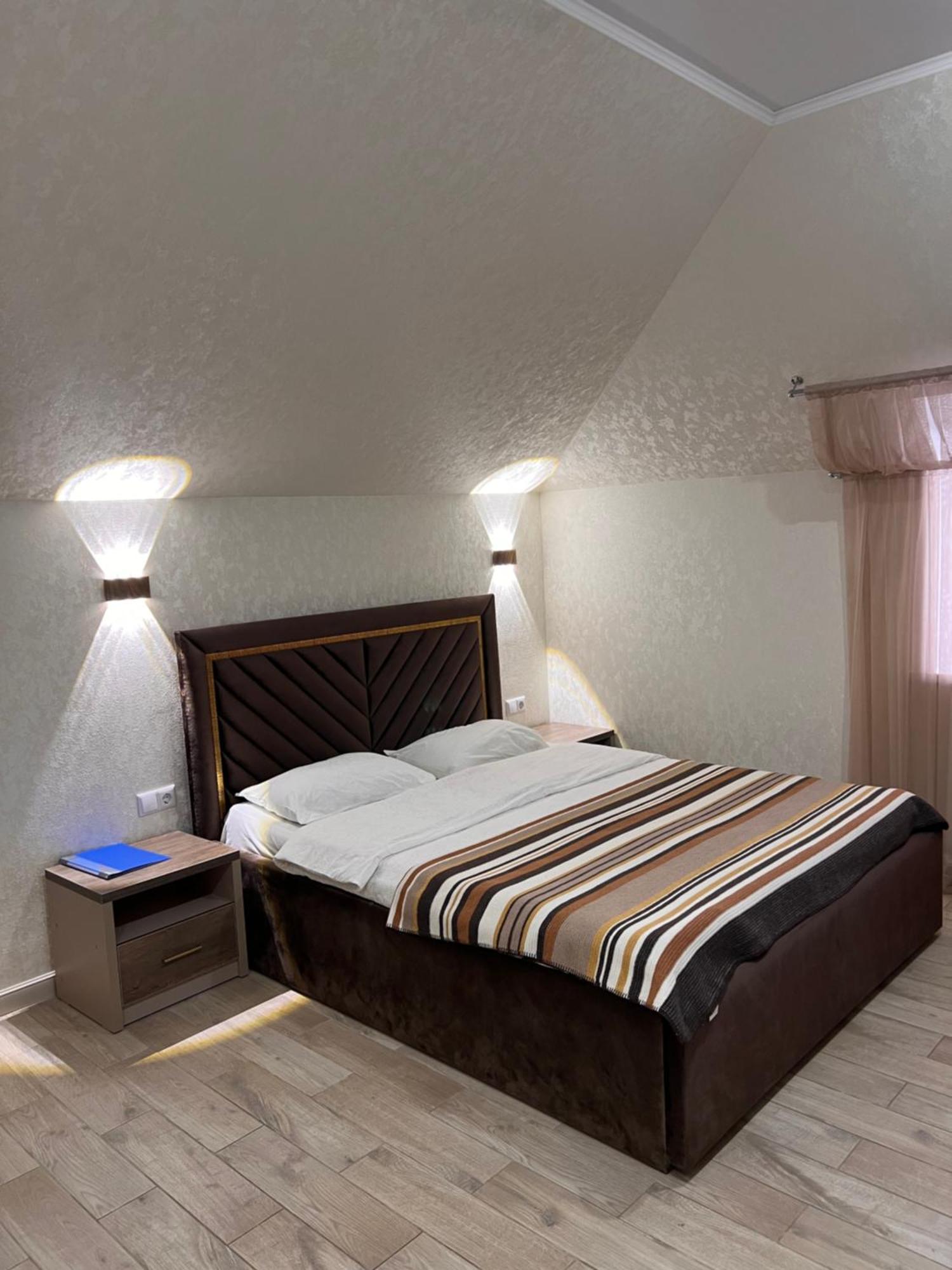 Гостинично-Банный Комплекс Майами Люкс Hotel Kostanay Exterior foto